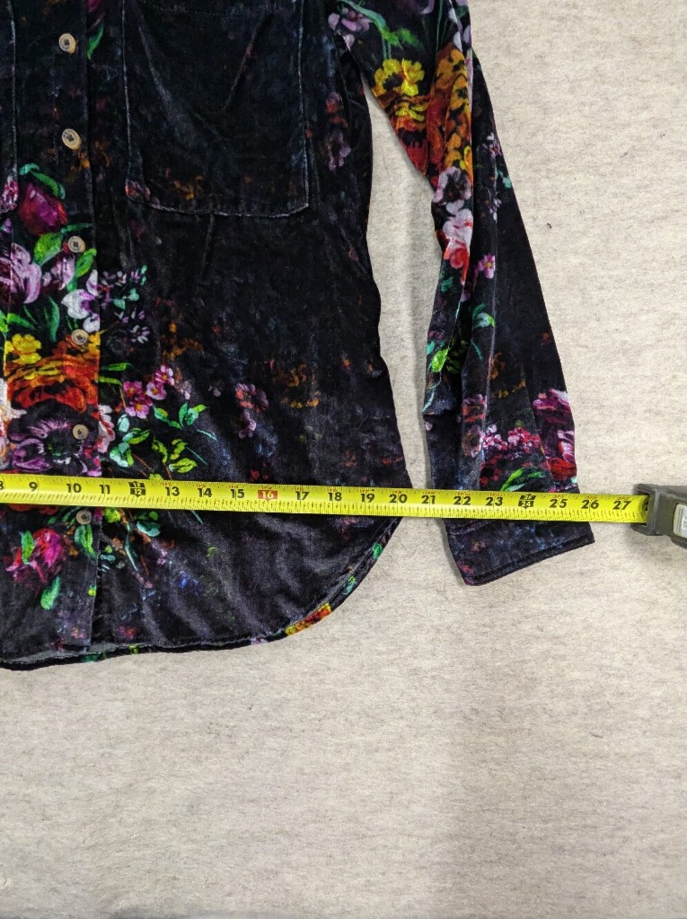 Anthro Pilcro Velvet Button Up Floral Long Sleeve Hadley Relaxed Black Artsy M - Picture 5 of 11